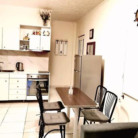 Apartment With 3 Rooms Just 1 Min From The Beach And Free Public Parking Peraía Exteriör bild