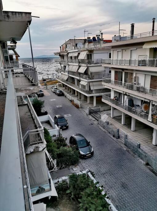 Apartment With 3 Rooms Just 1 Min From The Beach And Free Public Parking Peraía Exteriör bild