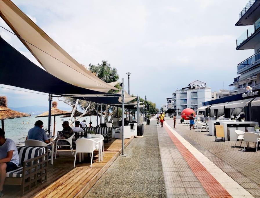 Apartment With 3 Rooms Just 1 Min From The Beach And Free Public Parking Peraía Exteriör bild